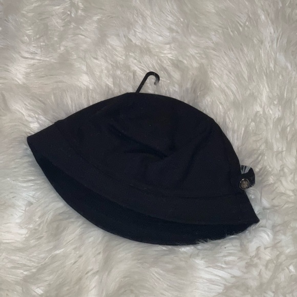 NWT Banana Republic Black Hat - Picture 1 of 5